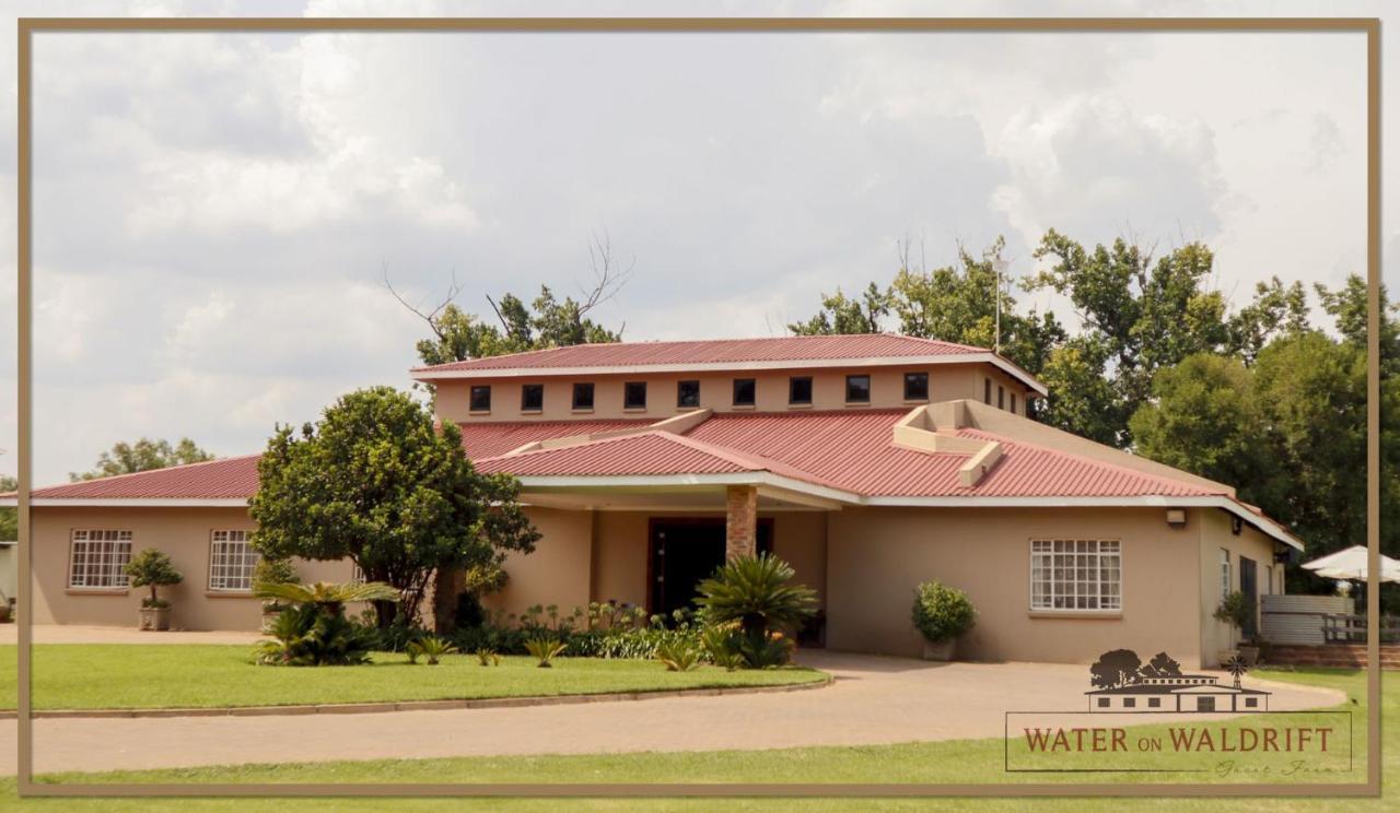 Water On Waldrift Guesthouse Vereeniging Zewnętrze zdjęcie